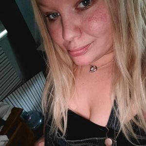 Meet your Posher, Carrie